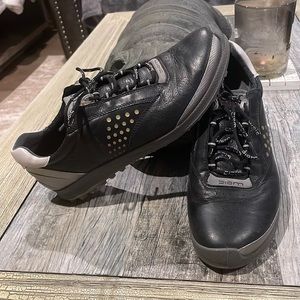 Gray/Black ECCO Natural Motion Women Glove Shoes Euro Size 40/ 9.5 US